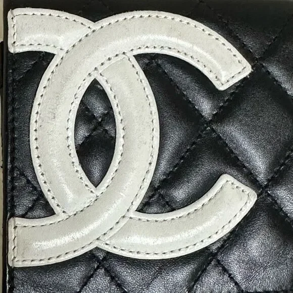 💯Authentic Chanel Cambon Bifokd Wallet🍀 - Picture 3 of 14